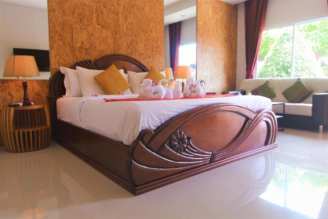 Bangrak Pier Samui Resort ภายนอก รูปภาพ