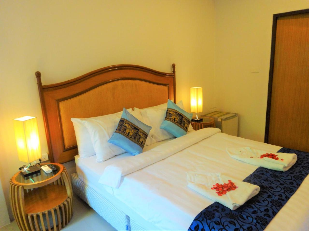 Bangrak Pier Samui Resort ภายนอก รูปภาพ