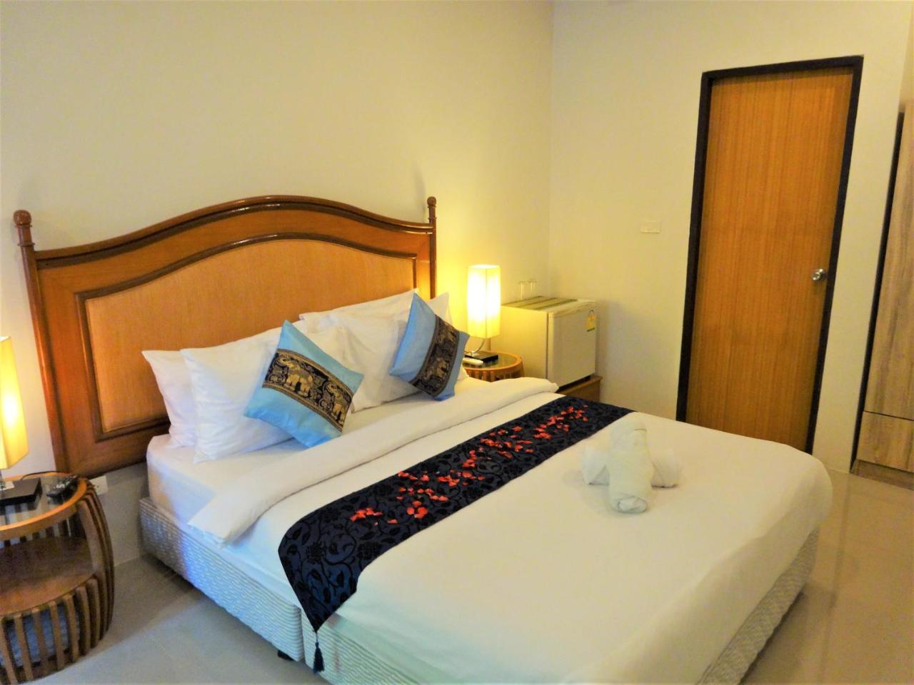 Bangrak Pier Samui Resort ภายนอก รูปภาพ