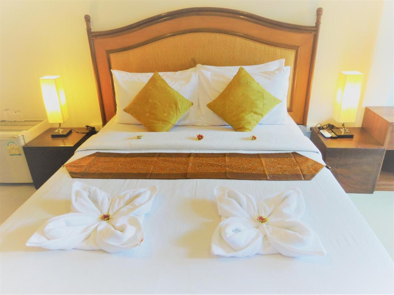 Bangrak Pier Samui Resort ภายนอก รูปภาพ