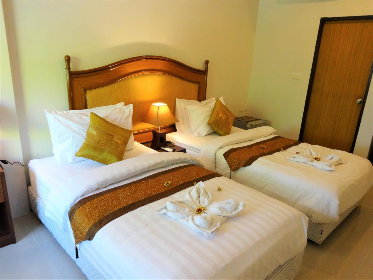 Bangrak Pier Samui Resort ภายนอก รูปภาพ