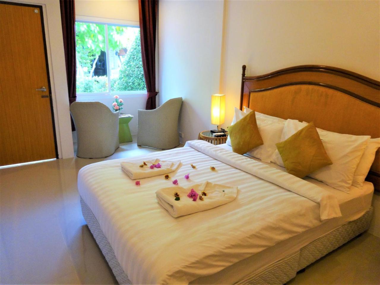 Bangrak Pier Samui Resort ภายนอก รูปภาพ
