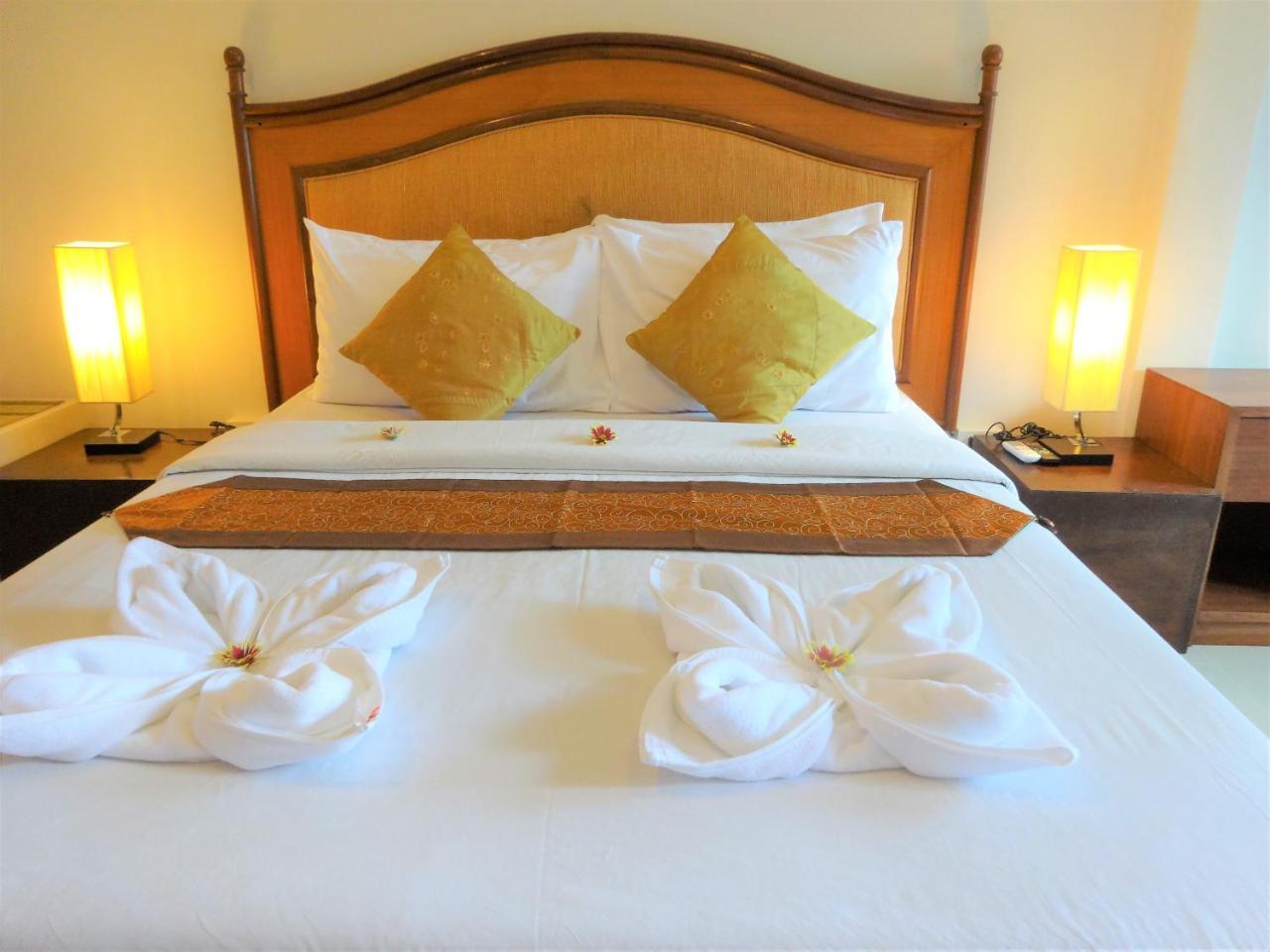 Bangrak Pier Samui Resort ภายนอก รูปภาพ
