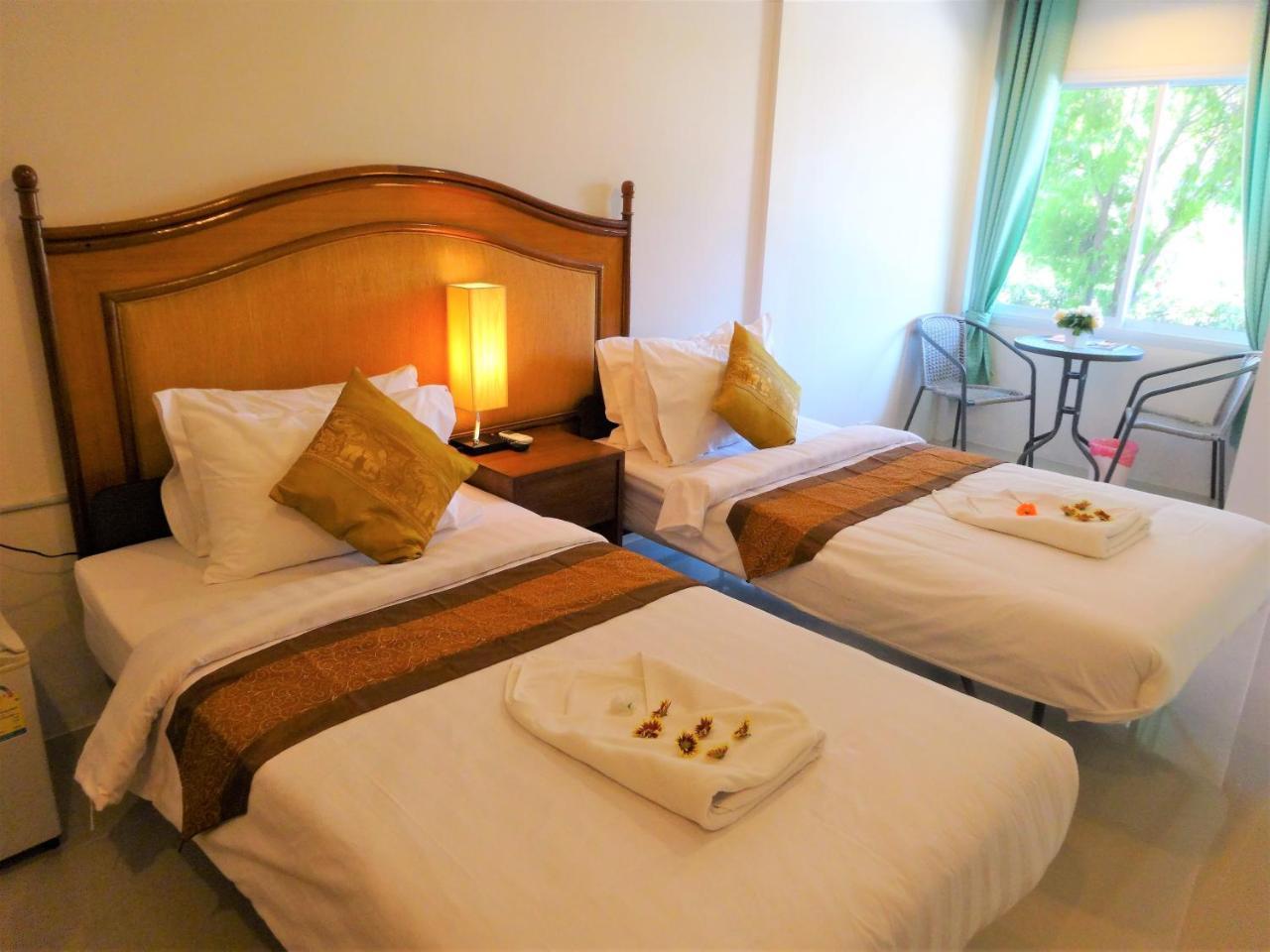 Bangrak Pier Samui Resort ภายนอก รูปภาพ