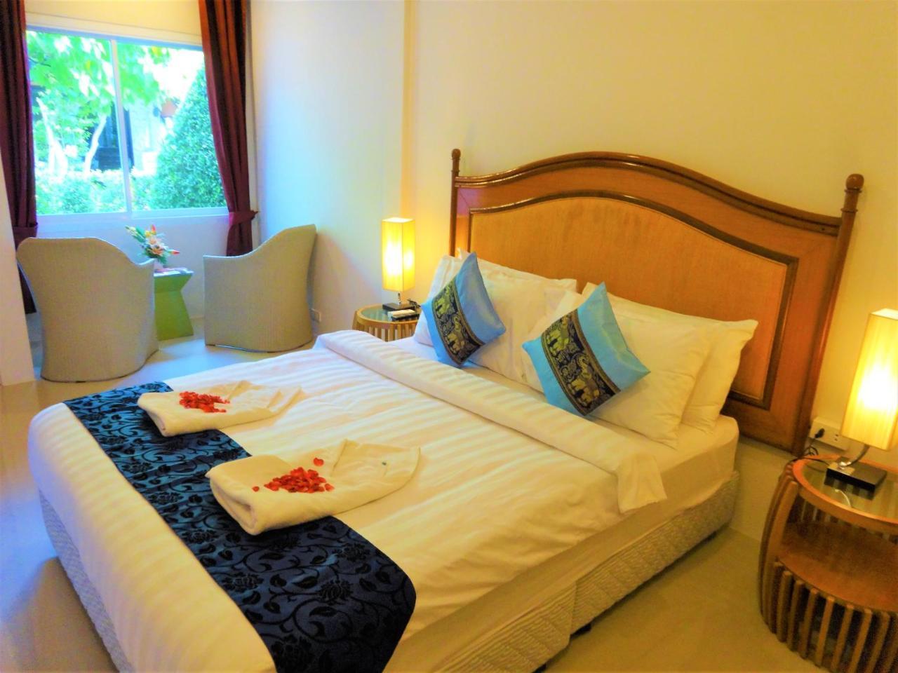 Bangrak Pier Samui Resort ภายนอก รูปภาพ